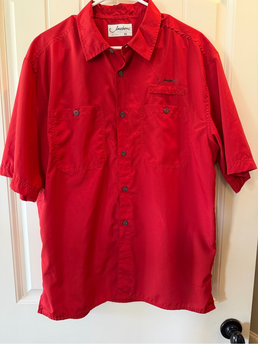 Jawbone Tackle Co Men's Red Short-Sleeve Button-Down Fishing Shirt - Medium